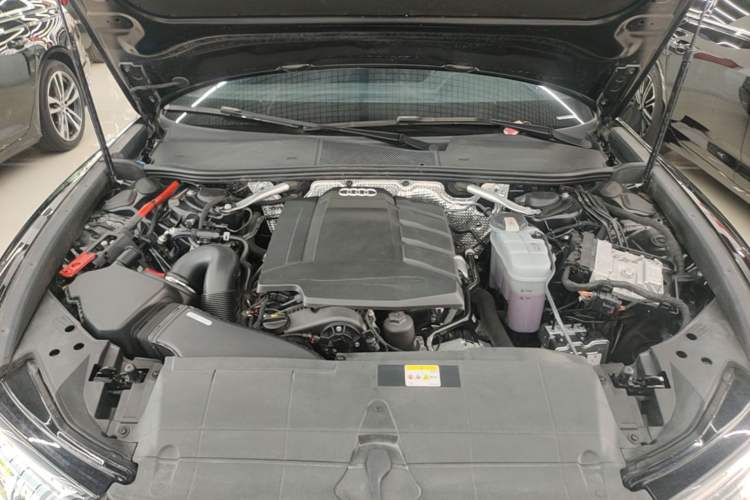 Used Audi A6L 2023 45 TFSI Prestige Dynamic Edition Engine Bay