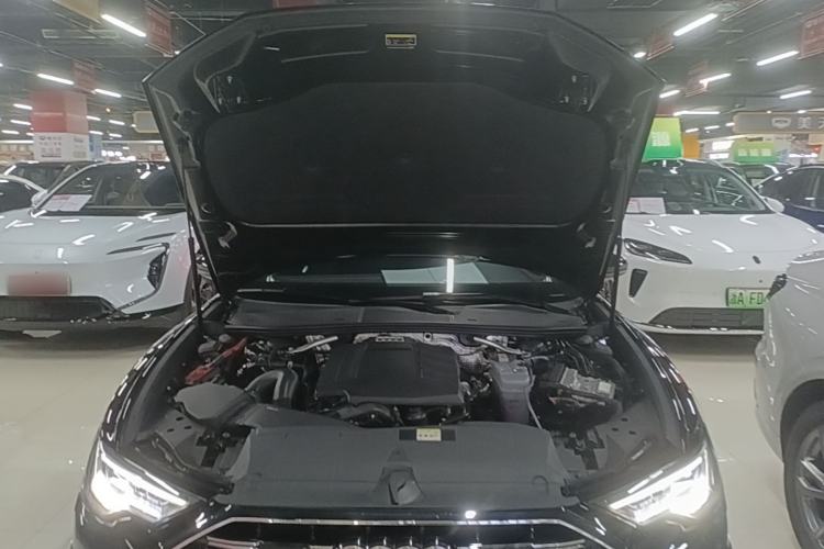 Used Audi A6L 2023 40 TFSI Luxury Dynamic Model Engine Bay