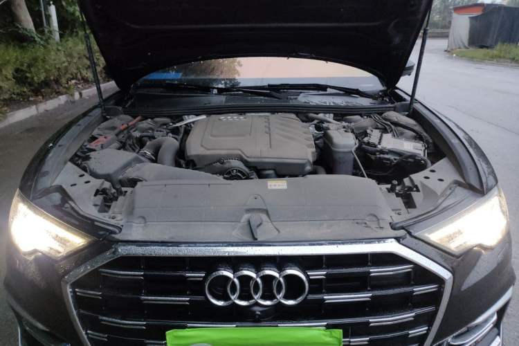 Used Audi A6L 2023 40 TFSI Luxury Dynamic Model Engine Bay