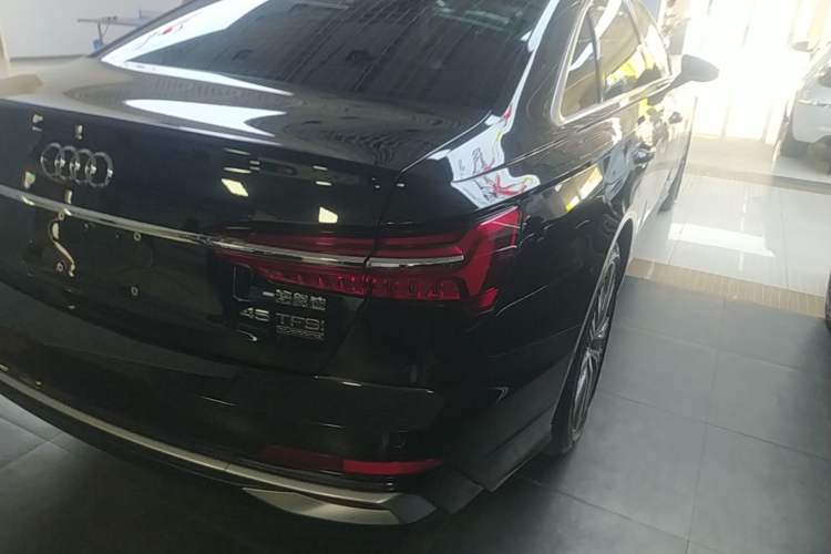 Used Audi A6L 2023 Revised Edition 45 TFSI quattro Prestige Dynamic Version Exterior 3