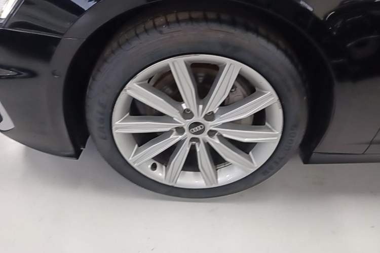 Used Audi A6L 2023 Revised 45 TFSI Prestige Dynamic Edition Exterior 4