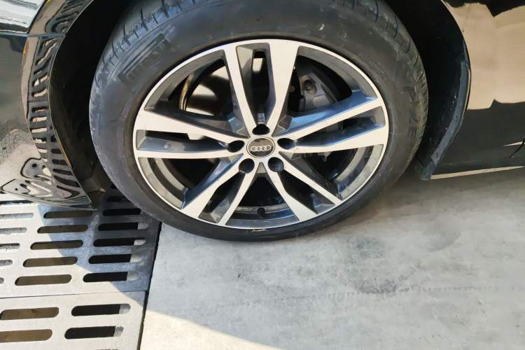 Used Audi A6L 2023 40 TFSI Luxury Dynamic Model Exterior 4
