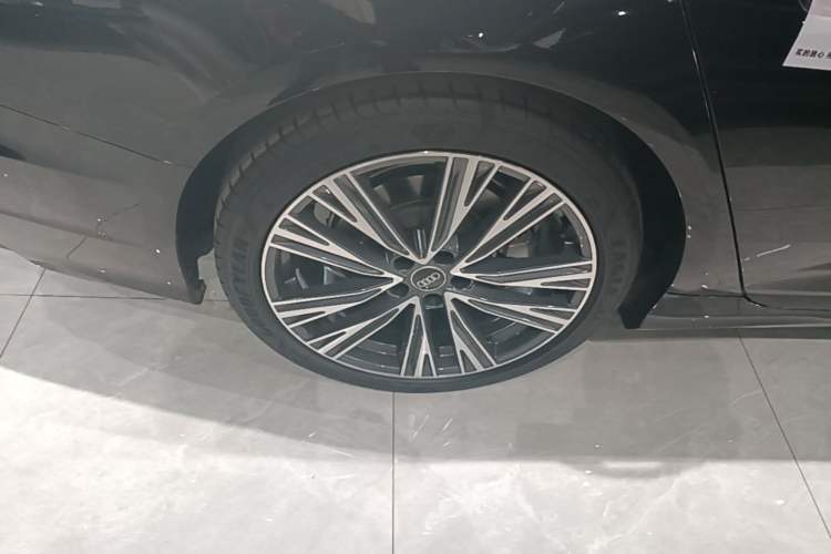 Used Audi A6L 2023 Revised 45 TFSI Prestige Dynamic Edition Exterior 5