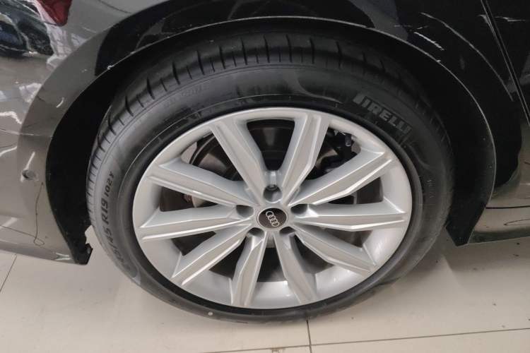 Used Audi A6L 2023 Revised 45 TFSI Prestige Dynamic Edition Exterior 5