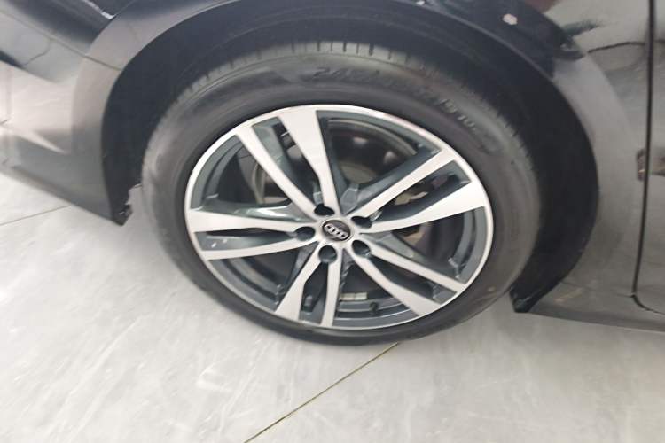 Used Audi A6L 2023 Revised 40 TFSI Luxury Dynamic Edition Exterior 5