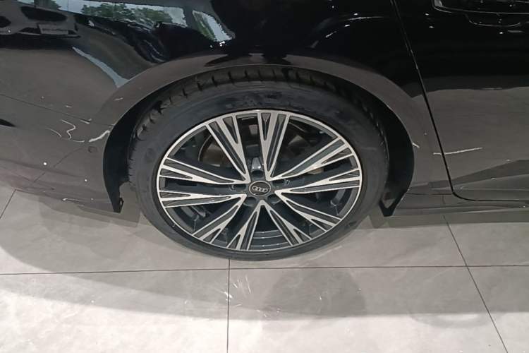 Used Audi A6L 2023 Revised 45 TFSI Prestige Dynamic Edition Exterior 5