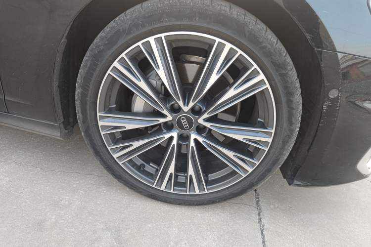 Used Audi A6L 2023 Updated 45 TFSI quattro Prestige Dynamic Edition Exterior 7