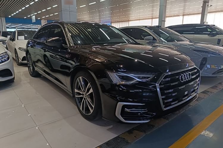 Used Audi A6L 2023 40 TFSI Luxury Dynamic Model Front Right 45 Deg