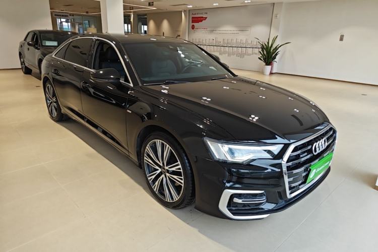 Used Audi A6L 2023 40 TFSI Luxury Dynamic Model Front Right 45 Deg