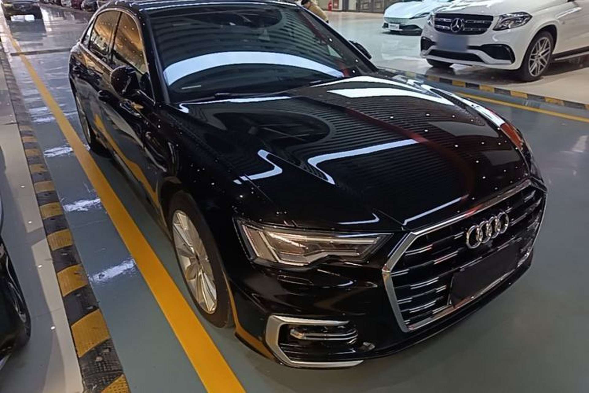 Used Audi A6L 2023 Revised 45 TFSI Prestige Dynamic Edition Front Right 45 Deg