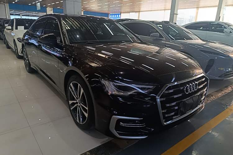 Used Audi A6L 2023 40 TFSI Luxury Dynamic Model Front Right 45 Deg