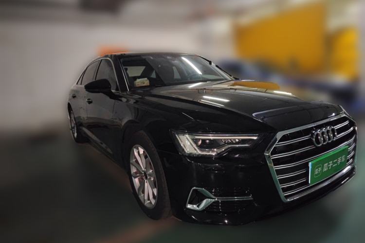 Used Audi A6L 2023 40 TFSI Luxury Prestige Edition Front Right 45 Deg
