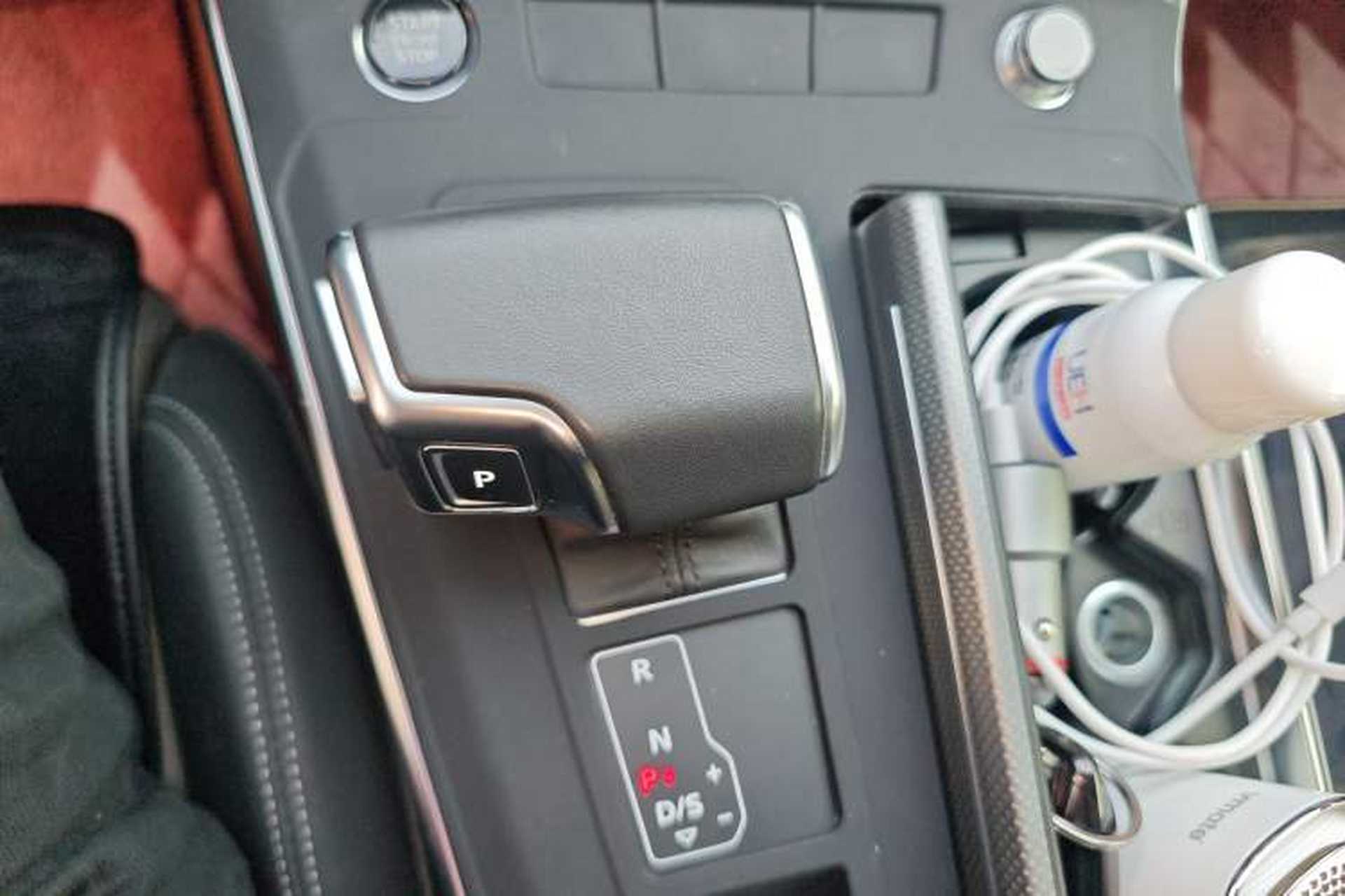 Used Audi A6L 2023 Revised 40 TFSI Luxury Dynamic Edition Gear Lever
