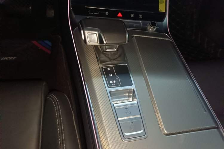 Used Audi A6L 2023 45 TFSI Prestige Elegant Edition Gear Lever