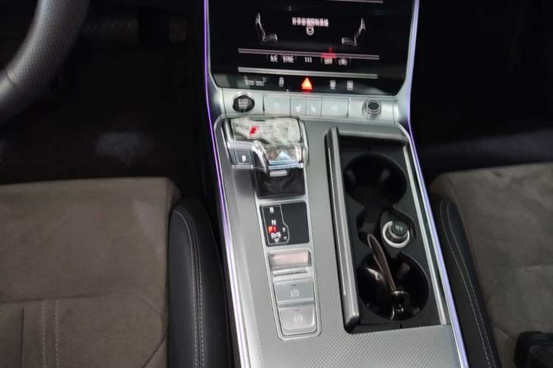Used Audi A6L 2023 Revised 40 TFSI Luxury Dynamic Edition Gear Lever