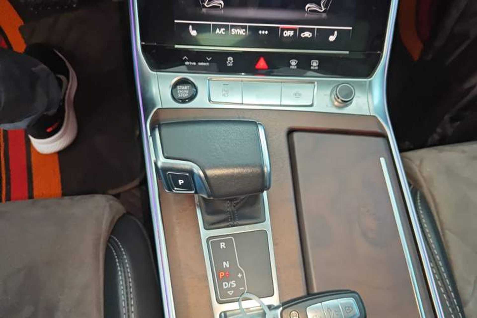 Used Audi A6L 2023 45 TFSI quattro Prestige Dynamic Edition Gear Lever