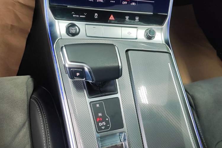 Used Audi A6L 2023 40 TFSI Luxury Dynamic Model Gear Lever