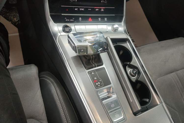 Used Audi A6L 2023 Revised 45 TFSI Prestige Dynamic Edition Gear Lever