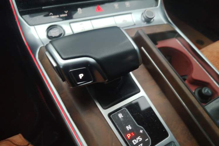 Used Audi A6L 2023 45 TFSI quattro Prestige Dynamic Edition Gear Lever