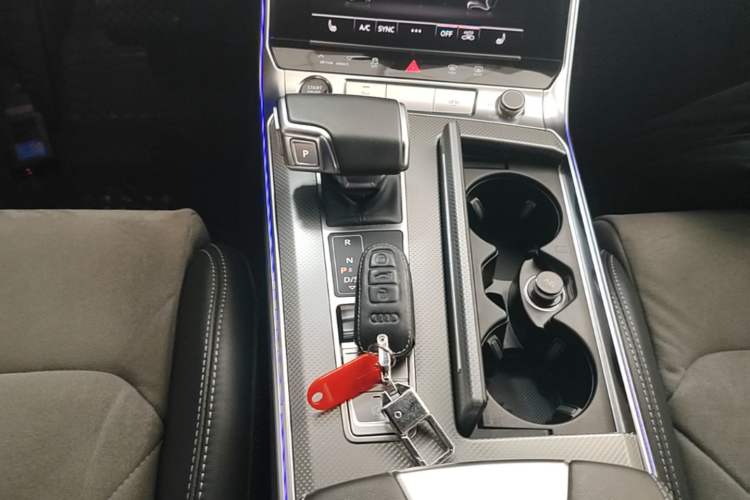 Used Audi A6L 2023 Revised 45 TFSI Prestige Dynamic Edition Gear Lever