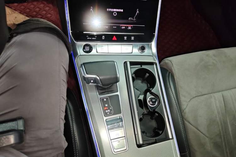 Used Audi A6L 2023 Revised 45 TFSI Prestige Dynamic Edition Gear Lever