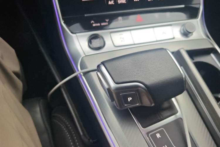 Used Audi A6L 2023 Revised 45 TFSI Prestige Dynamic Edition Gear Lever