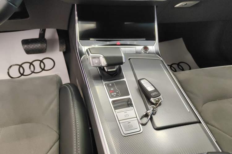 Used Audi A6L 2023 Revised 45 TFSI Prestige Dynamic Edition Gear Lever