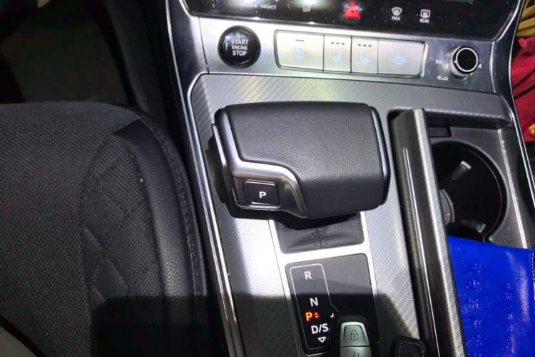 Used Audi A6L 2023 40 TFSI Luxury Prestige Edition Gear Lever