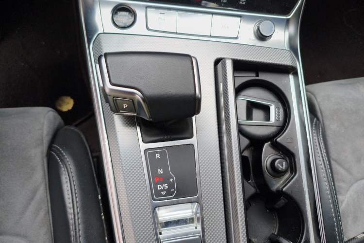Used Audi A6L 2023 45 TFSI Prestige Elegant Edition Gear Lever