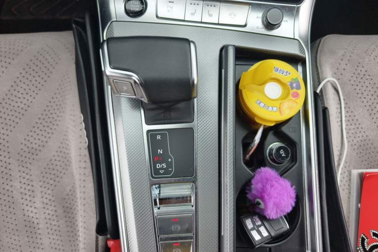 Used Audi A6L 2023 40 TFSI Luxury Prestige Edition Gear Lever