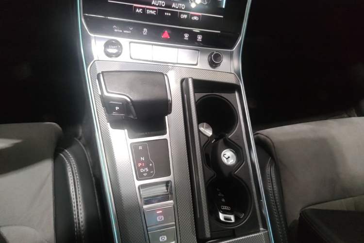 Used Audi A6L 2023 45 TFSI Prestige Dynamic Edition Gear Lever