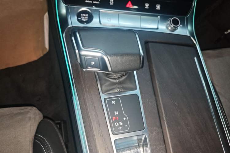 Used Audi A6L 2023 Revised Edition 45 TFSI quattro Prestige Dynamic Version Gear Lever