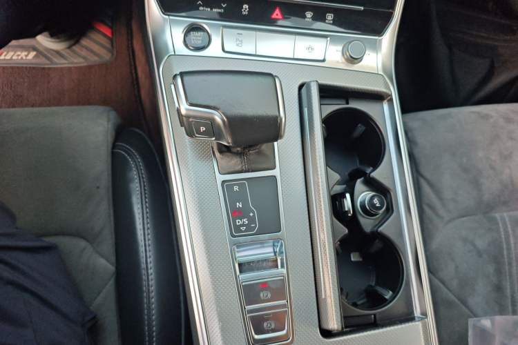 Used Audi A6L 2023 Revised 45 TFSI Prestige Dynamic Edition Gear Lever