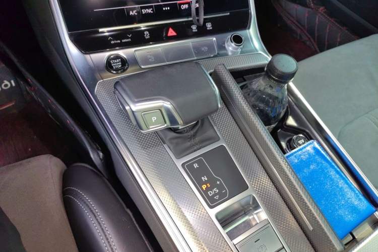 Used Audi A6L 2023 Revised 45 TFSI Prestige Dynamic Edition Gear Lever