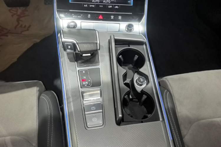 Used Audi A6L 2023 Revised 40 TFSI Luxury Dynamic Edition Gear Lever