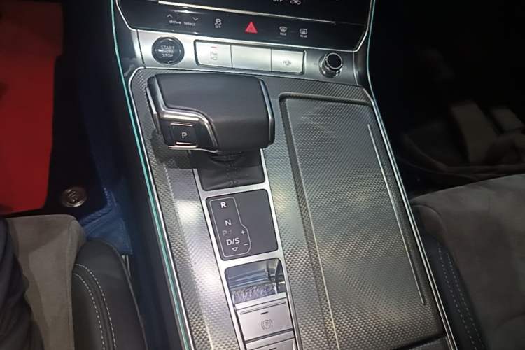 Used Audi A6L 2023 Revised 40 TFSI Luxury Dynamic Edition Gear Lever