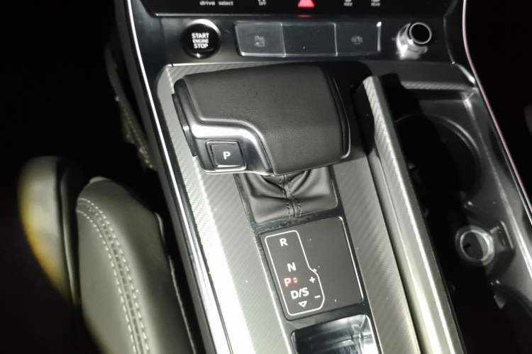 Used Audi A6L 2023 40 TFSI Luxury Prestige Edition Gear Lever