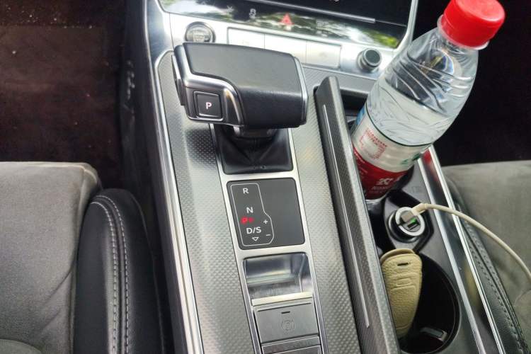 Used Audi A6L 2023 45 TFSI Prestige Dynamic Edition Gear Lever