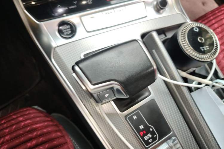 Used Audi A6L 2023 Revised 45 TFSI Prestige Dynamic Edition Gear Lever