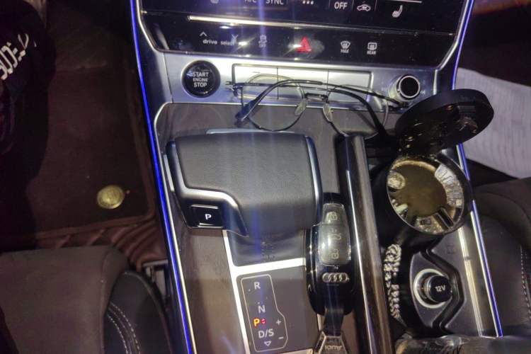 Used Audi A6L 2023 Revised Edition 45 TFSI quattro Prestige Dynamic Version Gear Lever
