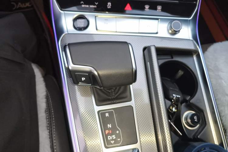 Used Audi A6L 2023 Revised 45 TFSI Prestige Dynamic Edition Gear Lever
