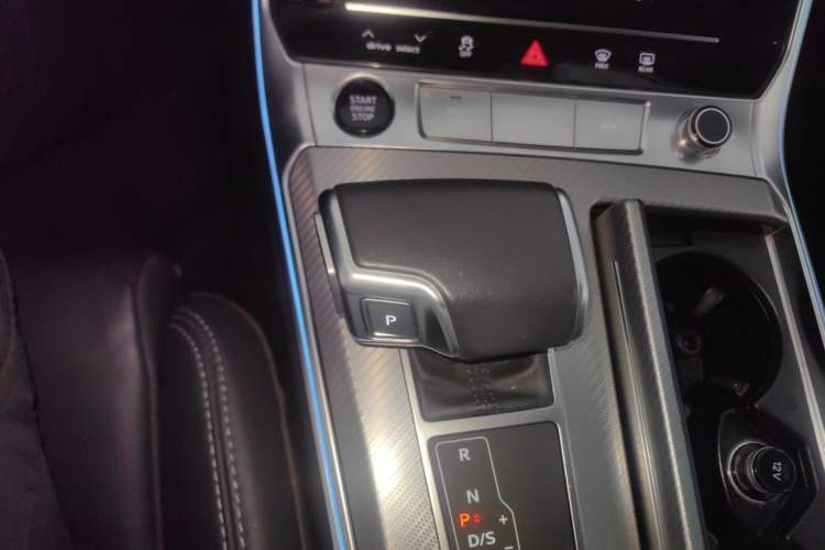 Used Audi A6L 2023 Revised 40 TFSI Luxury Prestige Edition Gear Lever