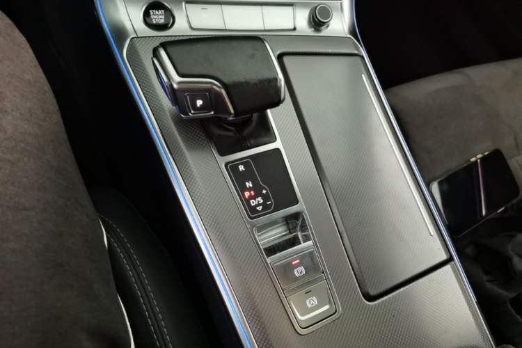 Used Audi A6L 2023 40 TFSI Luxury Dynamic Model Gear Lever
