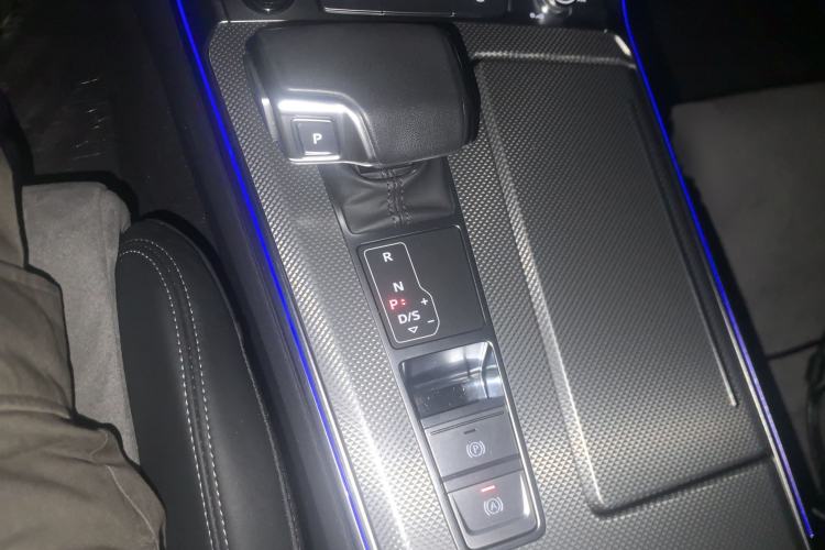 Used Audi A6L 2023 Revised 45 TFSI Prestige Dynamic Edition Gear Lever