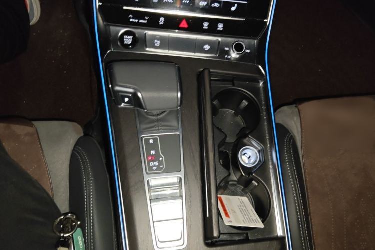 Used Audi A6L 2023 Revised Edition 45 TFSI quattro Prestige Dynamic Version Gear Lever