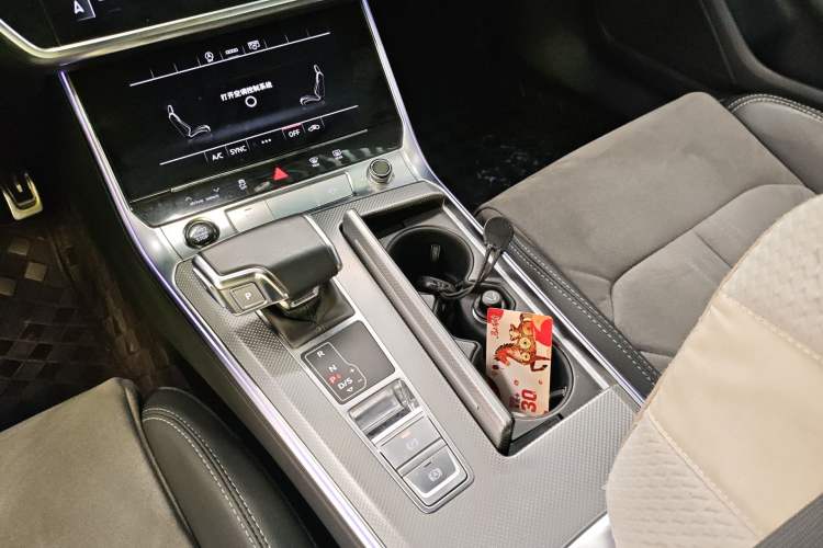 Used Audi A6L 2023 40 TFSI Luxury Dynamic Model Gear Lever