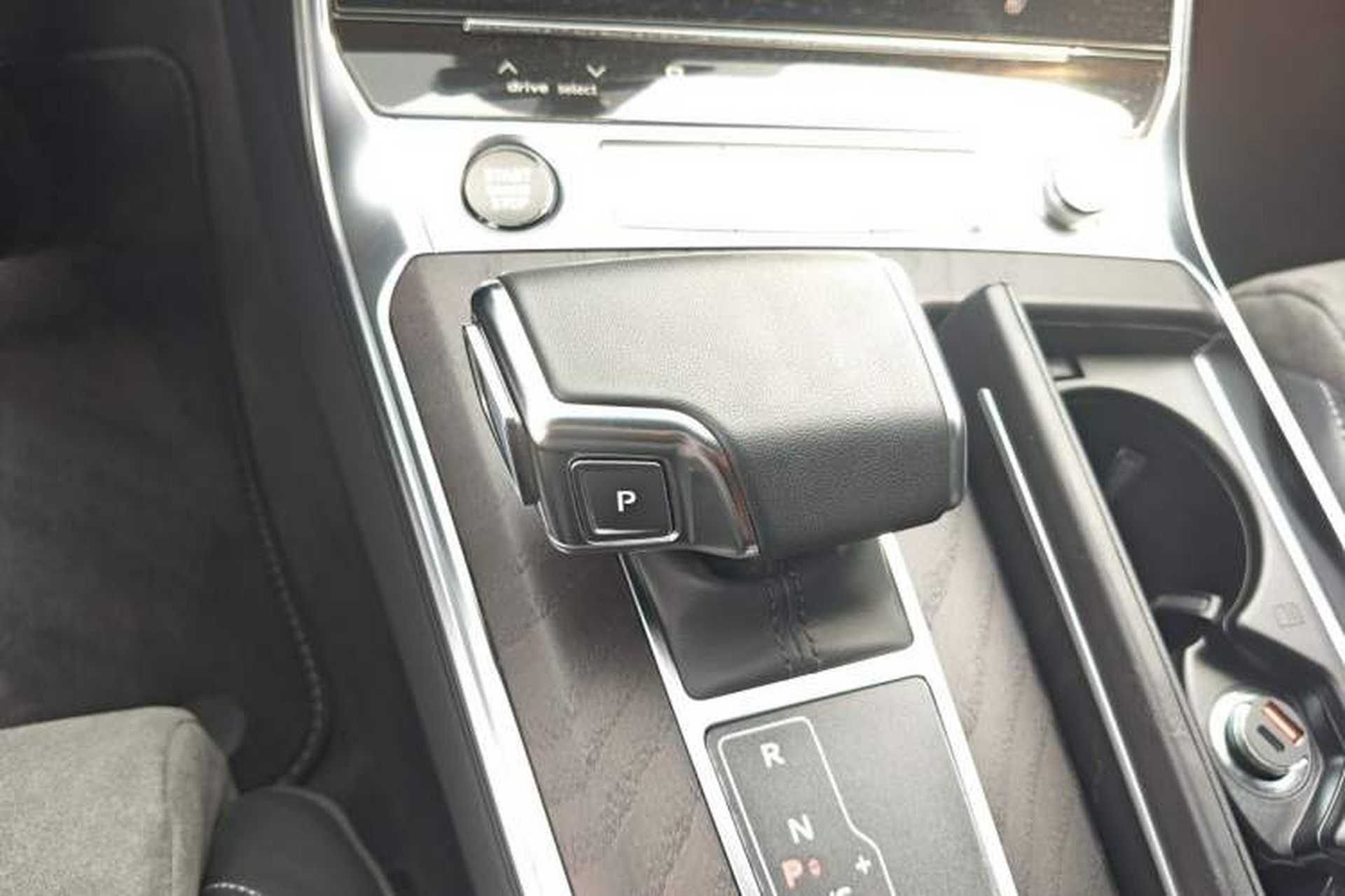 Used Audi A6L 2023 Revised Edition 45 TFSI quattro Prestige Dynamic Version Gear Lever