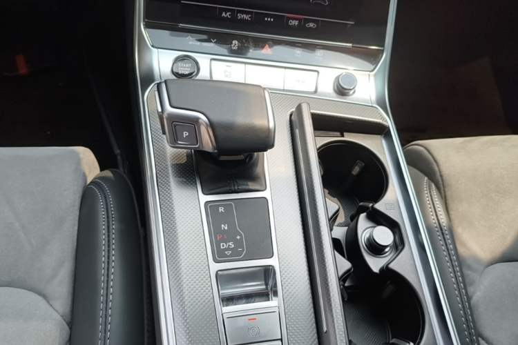 Used Audi A6L 2023 Revised 45 TFSI Prestige Dynamic Edition Gear Lever