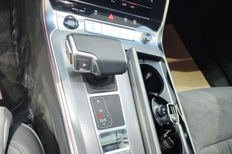 Used Audi A6L 2023 Revised 40 TFSI Luxury Dynamic Edition Gear Lever