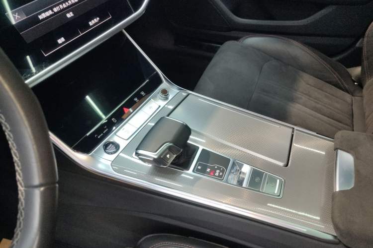 Used Audi A6L 2023 Revised 45 TFSI Prestige Dynamic Edition Gear Lever